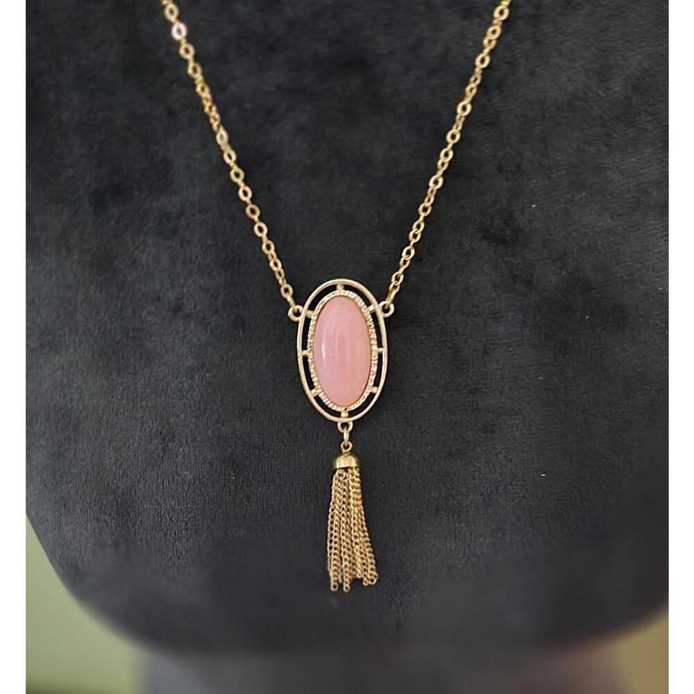 Signed Sarah Coventry Necklace Pink Oval Pendant Gold Tone Tassel Retro Jewelry